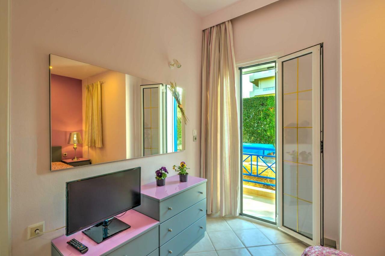 Elegant 1Br By Heraklion Beach Sun &Comfort Await Amoudara Lasithiou Exterior foto